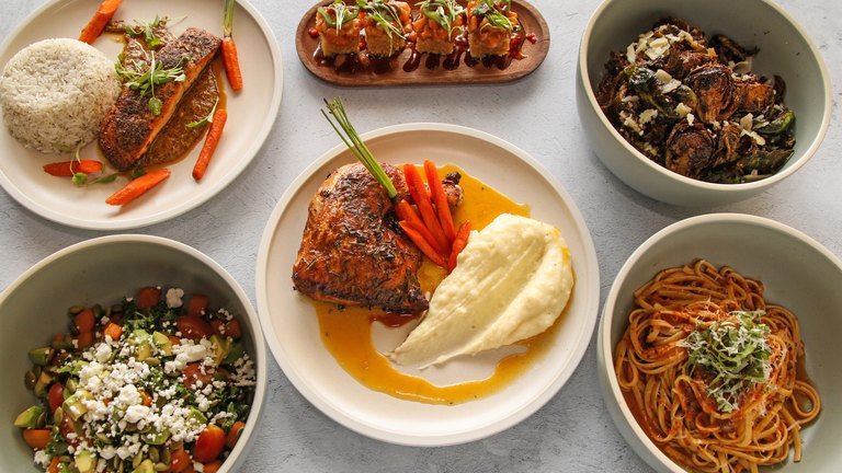 Food at N17 The Lane, a soccer gastropub in Mar Vista, Los Angeles