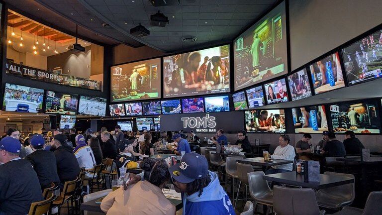 Where to watch the 2026 World Cup in Los Angeles - Strømmen Language ...